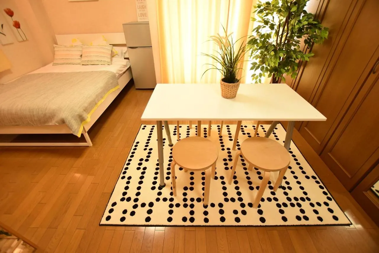 Hostel Smily Tamade 402 Osaka Aparthotel